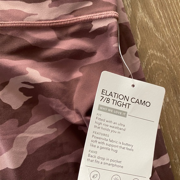 Athleta Elation Camo 7/8 leggings mauve flora - Picture 4 of 4